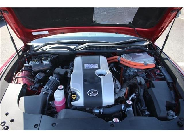 TOYOTA LEXUS RC300H 2015 Image 31