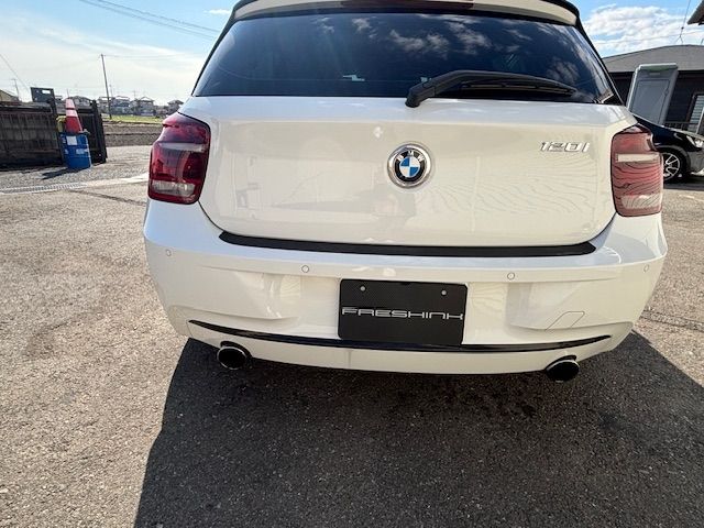BMW 1SERIES 2012 Image 31