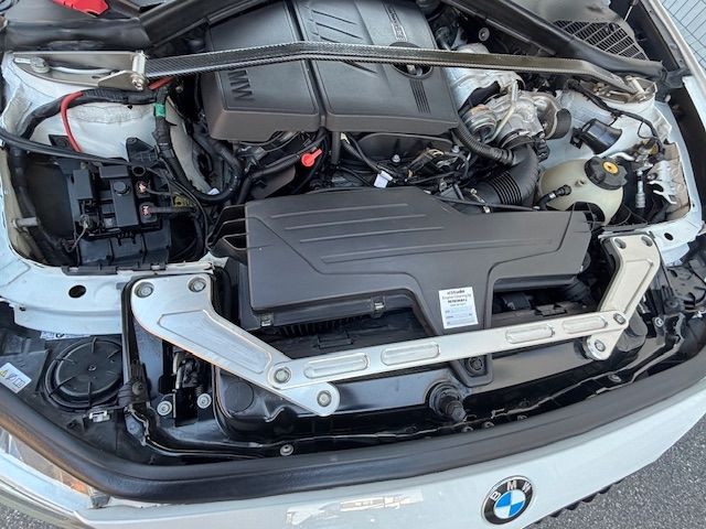 BMW 1SERIES 2012 Image 31