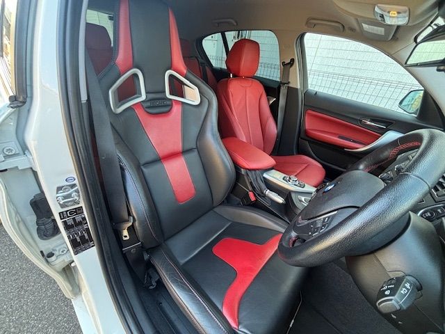 BMW 1SERIES 2012 Image 31