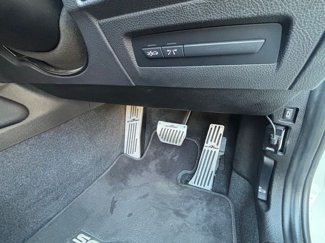 BMW 1SERIES 2012 Image 31