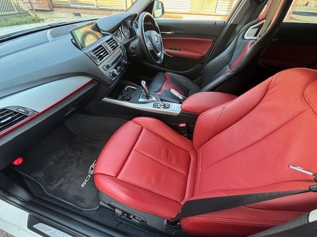 BMW 1SERIES 2012 Image 31