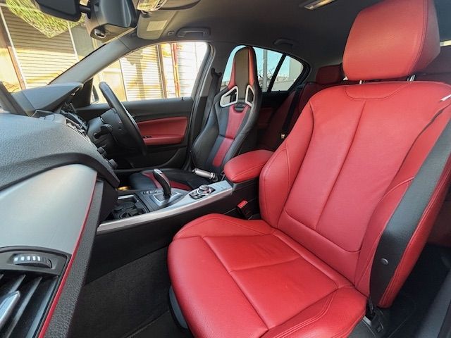 BMW 1SERIES 2012 Image 31