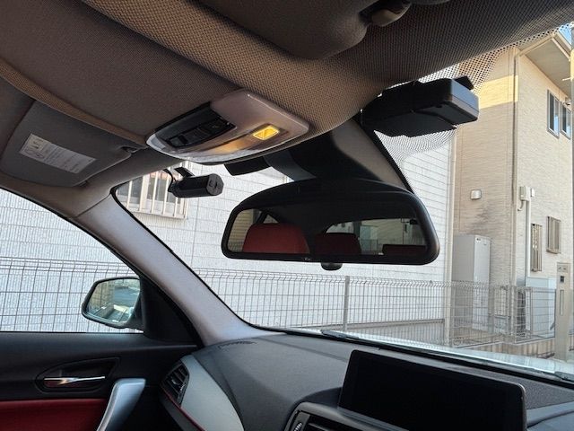 BMW 1SERIES 2012 Image 31