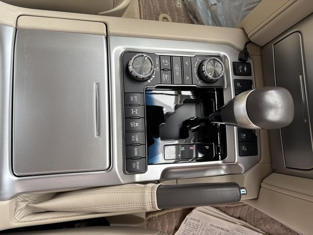 TOYOTA LANDCRUISER WAGON 2021 Image 31