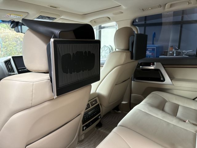 TOYOTA LANDCRUISER WAGON 2021 Image 31