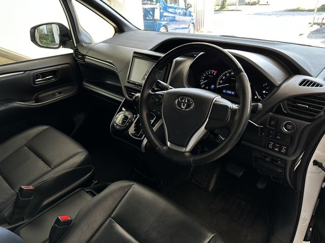 TOYOTA ESQUIRE 4WD 2018 Image 31