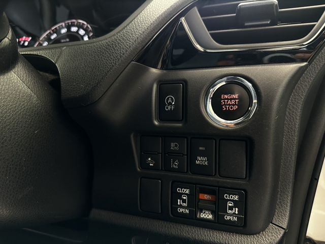 TOYOTA ESQUIRE 4WD 2018 Image 31