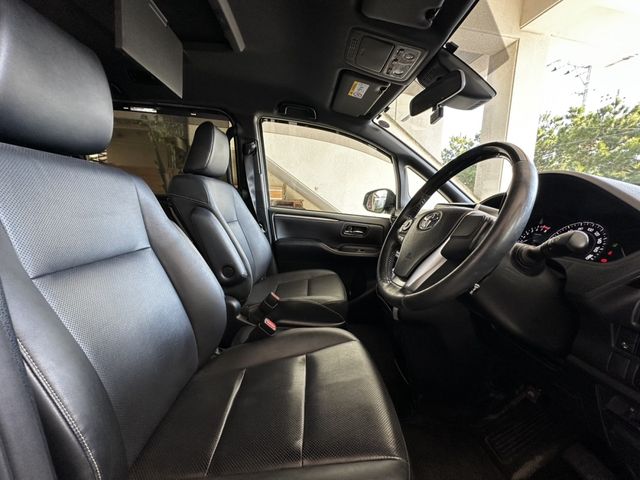 TOYOTA ESQUIRE 4WD 2018 Image 31