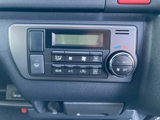 TOYOTA HIACE VAN 4WD 2026 Image 31