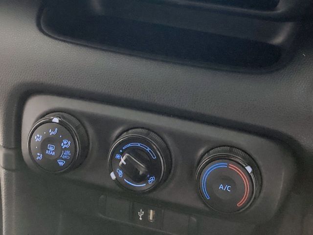 TOYOTA YARIS 2023 Image 31