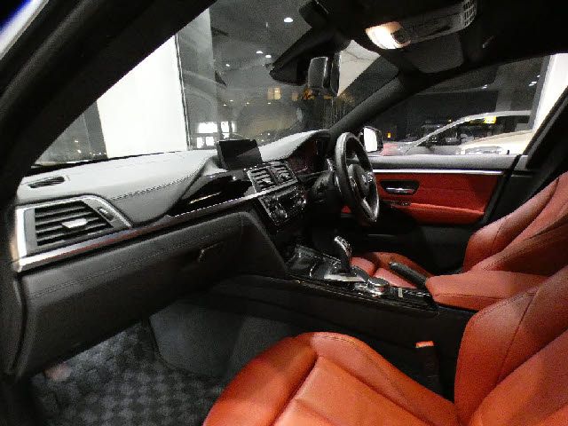 BMW 4SERIES GRAN COU 2017 Image 31