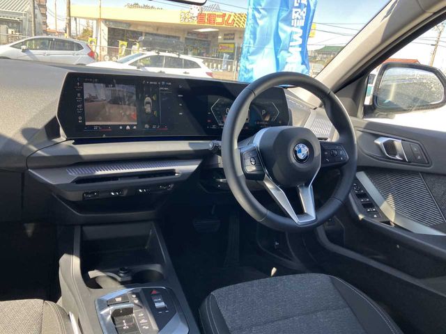 BMW 1SERIES 2025 Image 31