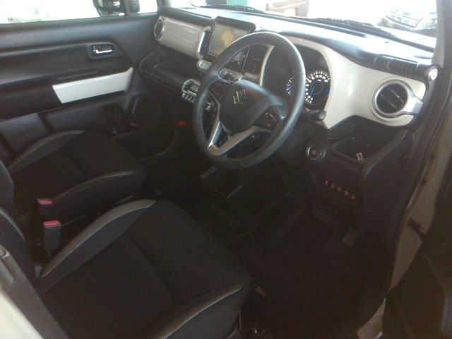 SUZUKI XBEE 4WD 2023 Image 31