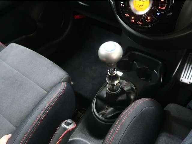 NISSAN MARCH 2019 Image 31