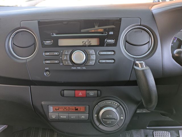 DAIHATSU TANTO EXE CUSTOM 2013 Image 31