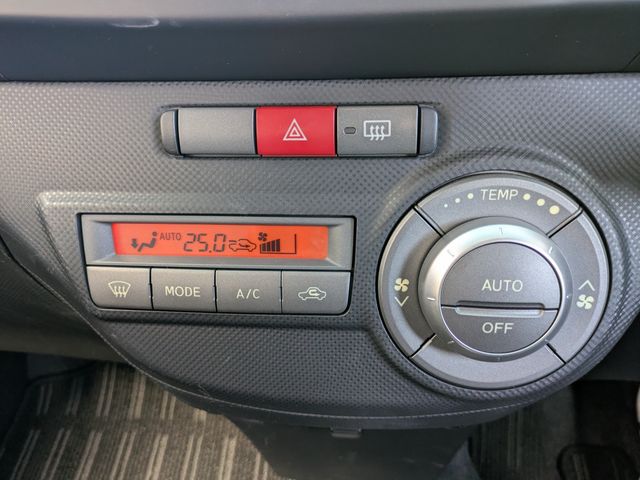 DAIHATSU TANTO EXE CUSTOM 2013 Image 31