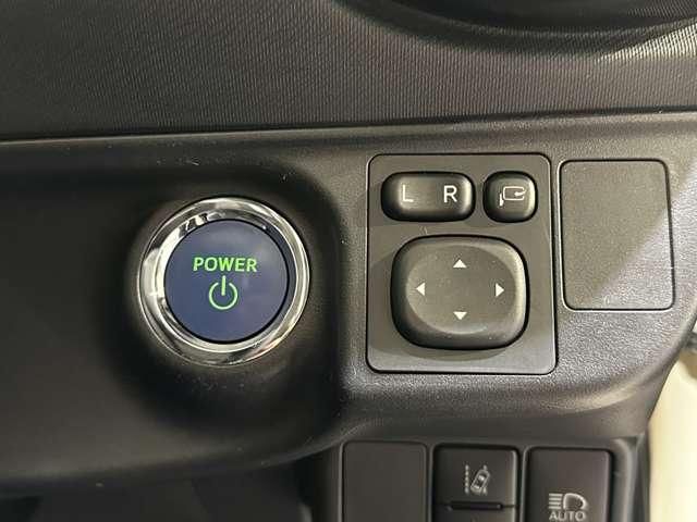 TOYOTA AQUA 2017 Image 31