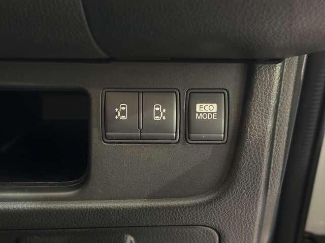 NISSAN SERENA  S-HYBRID 4WD 2013 Image 31