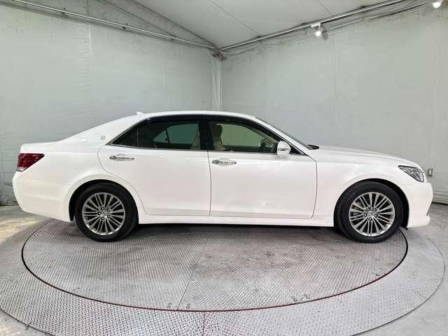 TOYOTA CROWN SEDAN 2013 Image 31