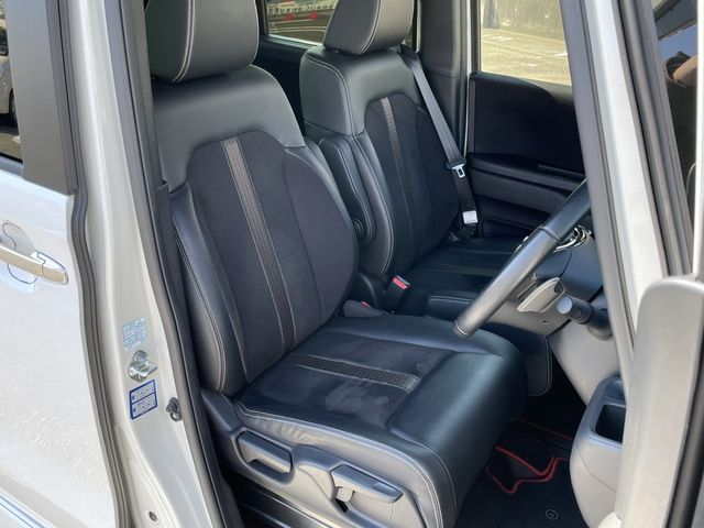 HONDA N BOX CUSTOM 2018 Image 31