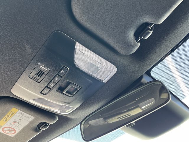 TOYOTA COROLLA TOURING HYBR 2024 Image 31