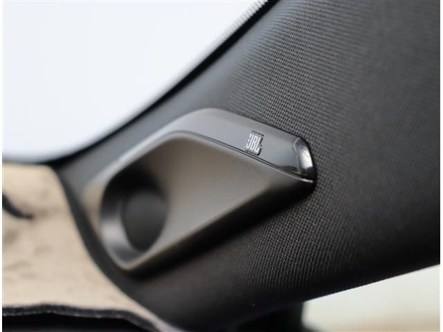 TOYOTA HARRIER 2WD 2021 Image 31