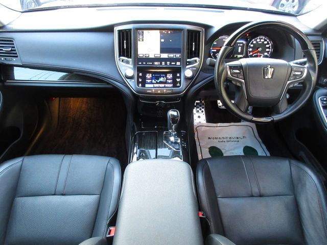 TOYOTA CROWN SEDAN HYBRID 2017 Image 31