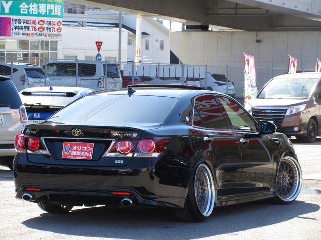 TOYOTA CROWN SEDAN HYBRID 2017 Image 31