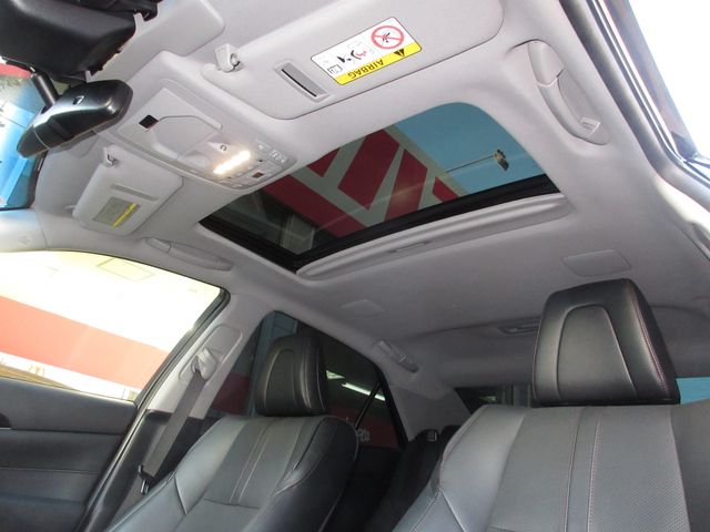 TOYOTA CROWN SEDAN HYBRID 2017 Image 31