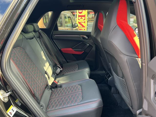 AUDI RS Q3 2024 Image 31