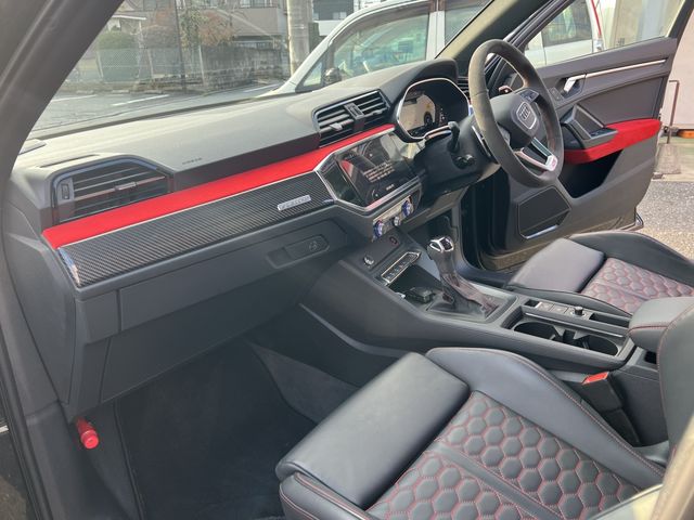 AUDI RS Q3 2024 Image 31