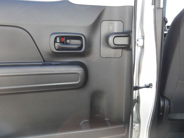 SUZUKI WAGON R 2020 Image 31