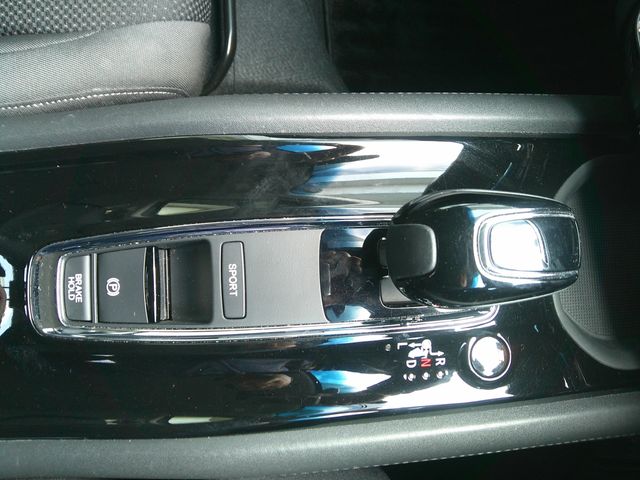 HONDA VEZEL HYBRID 4WD 2020 Image 31