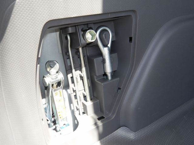 NISSAN NV150 AD 2WD 2021 Image 31