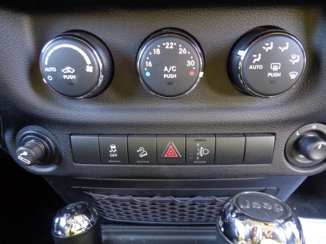 JEEP WRANGLER 2013 Image 31