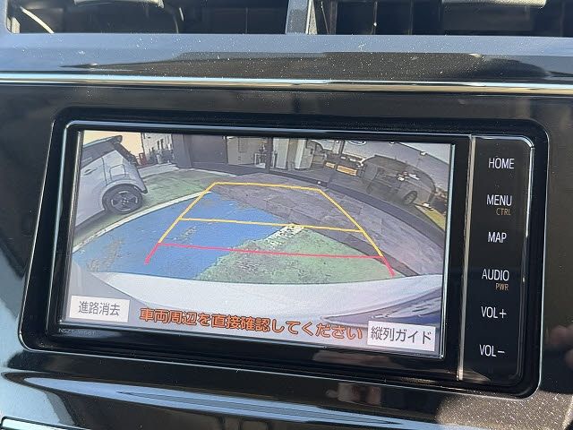 TOYOTA PRIUS ALPHA 2018 Image 31