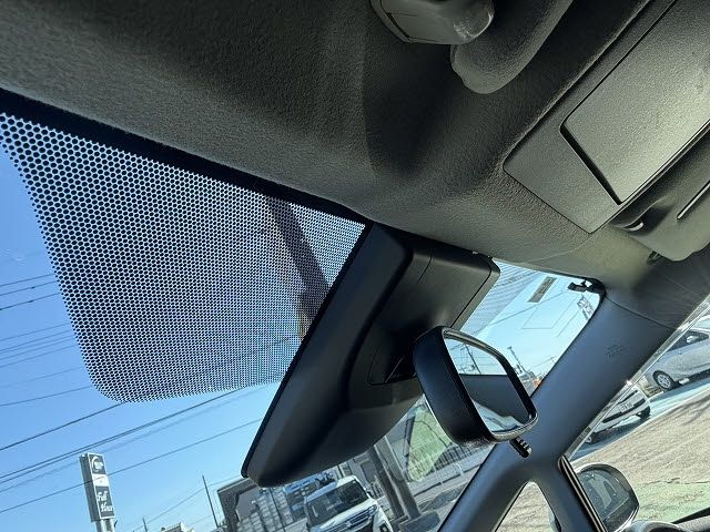 TOYOTA PRIUS ALPHA 2018 Image 31