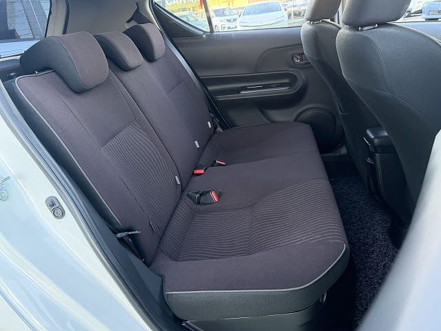 TOYOTA AQUA 2015 Image 31