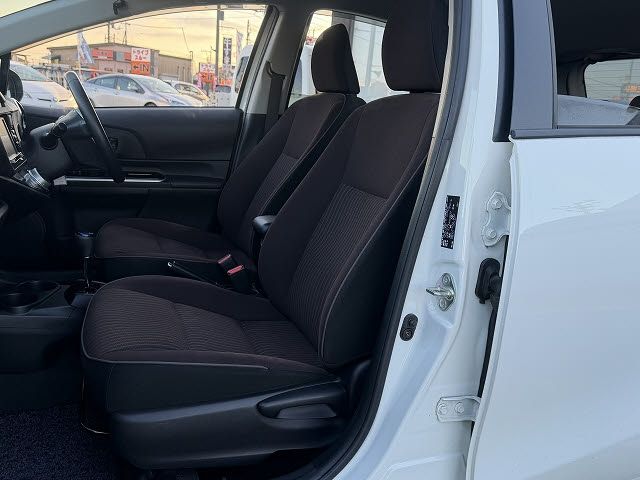 TOYOTA AQUA 2015 Image 31