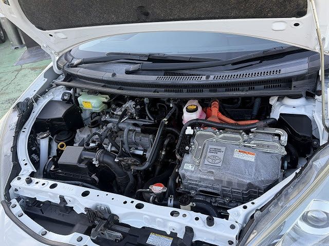 TOYOTA AQUA 2015 Image 31