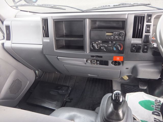 ISUZU ELF 2013 Image 31