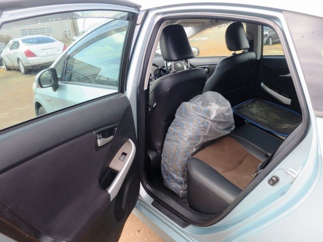 TOYOTA PRIUS 2012 Image 31