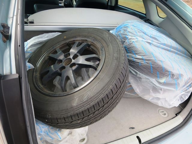 TOYOTA PRIUS 2012 Image 31