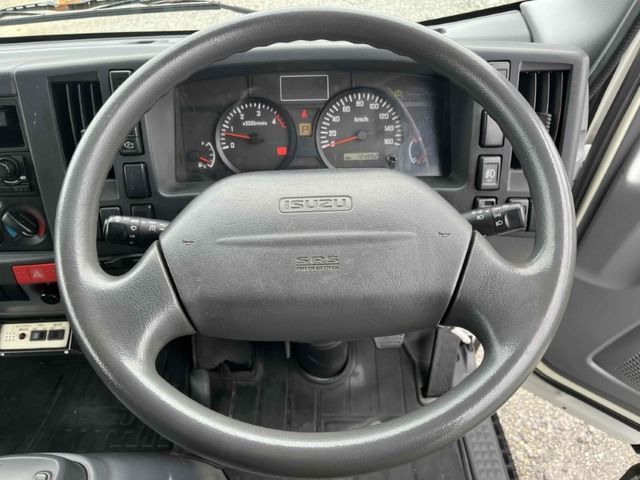 ISUZU ELF 2014 Image 31