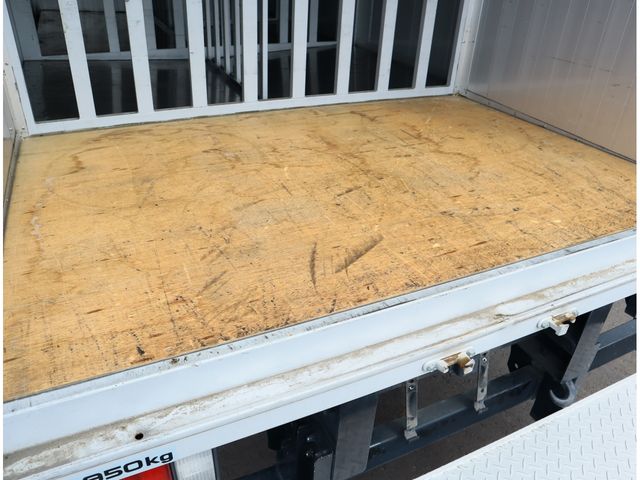 ISUZU ELF 2020 Image 31