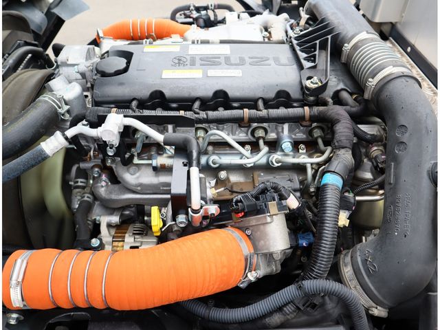 ISUZU ELF 2020 Image 31