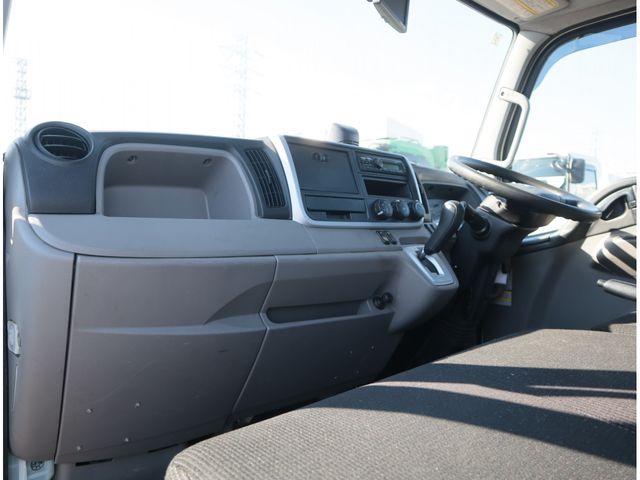 MITSUBISHI CANTER 2021 Image 31