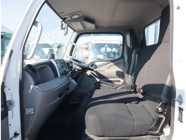 MITSUBISHI CANTER 2021 Image 31