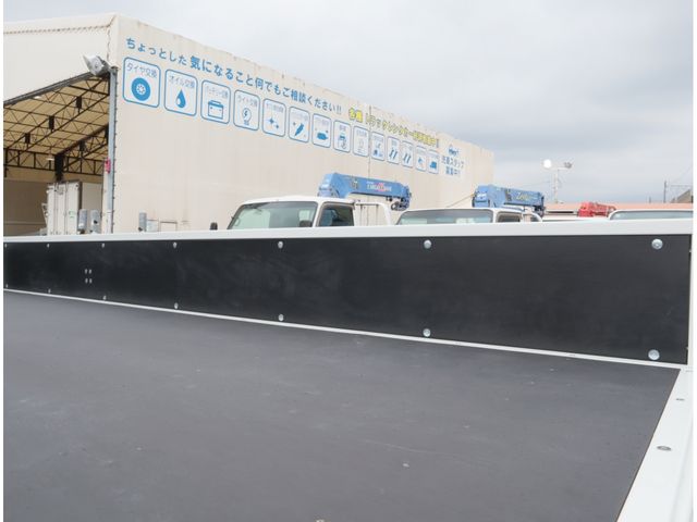 MITSUBISHI CANTER 2025 Image 31